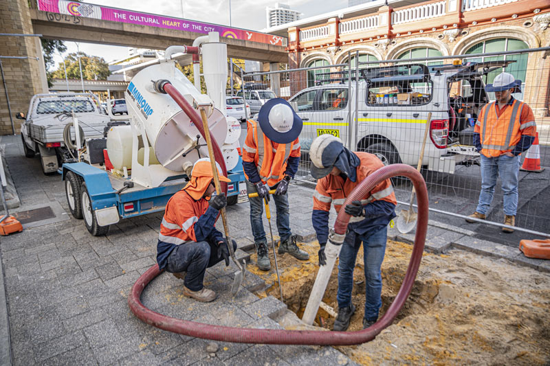 Abaxa crew on site