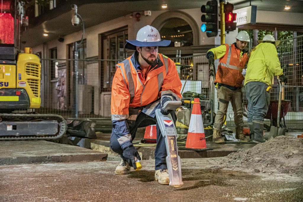 Scanning for underground cables